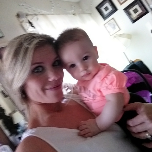 Meet your Posher, Leah - Picture 3 of 8